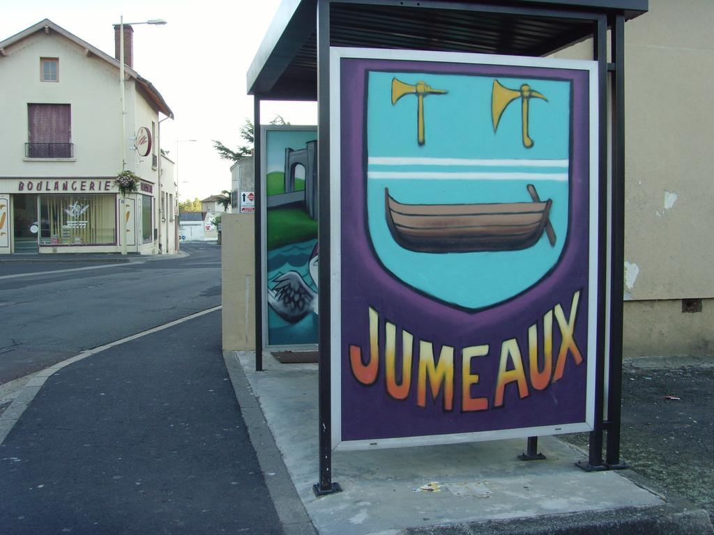 Le Bravard Jumeaux Extérieur photo