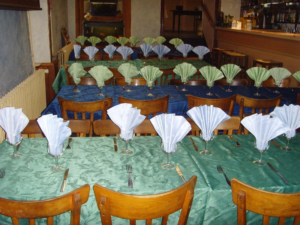 Le Bravard Jumeaux Extérieur photo