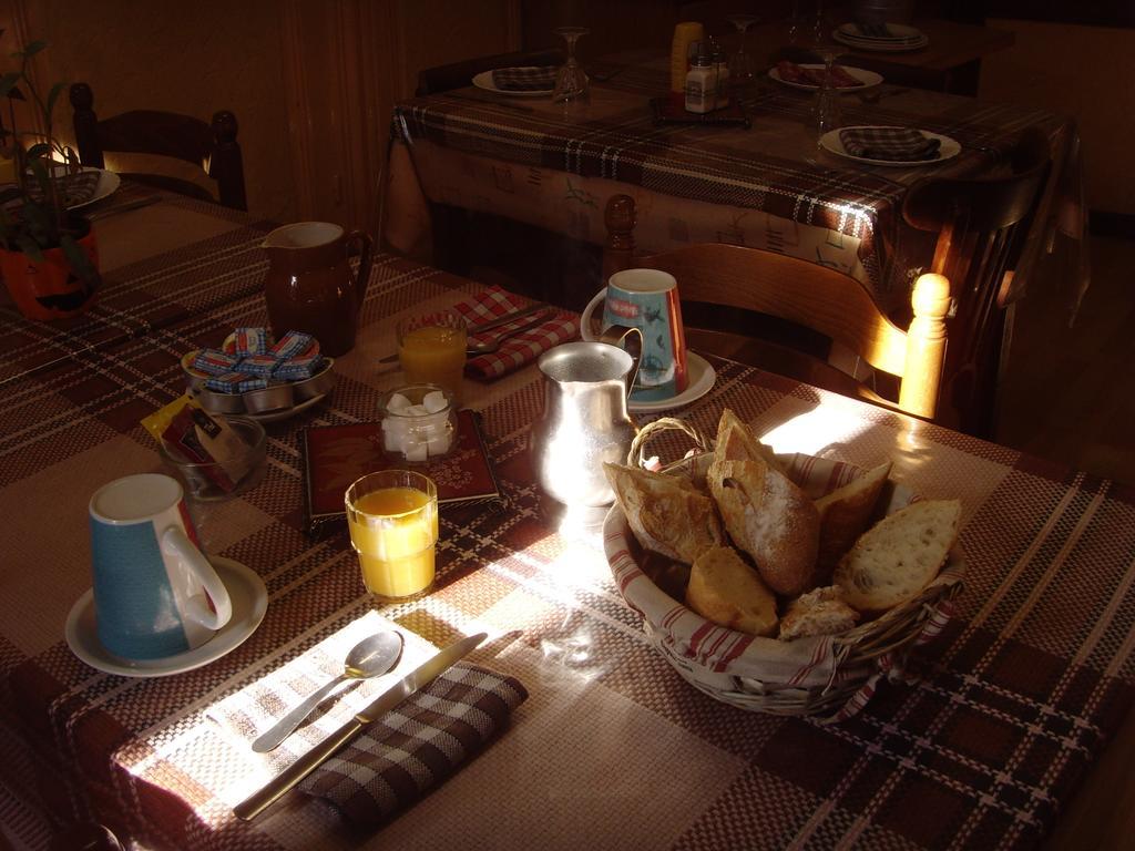 Le Bravard Jumeaux Extérieur photo